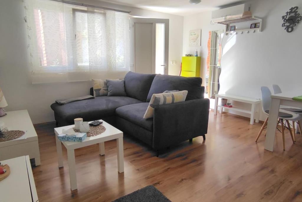 Modern Apartment In Porec Exterior photo
